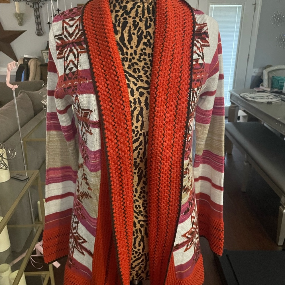BCBGMaxAzria Red and Pink Patterned Cardigan